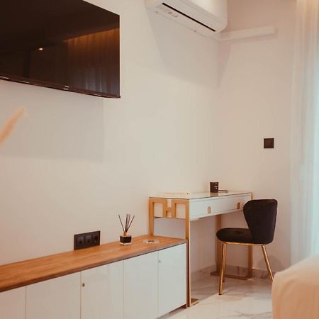 Aelia - Luxury Central Suite Dedeağaç Dış mekan fotoğraf