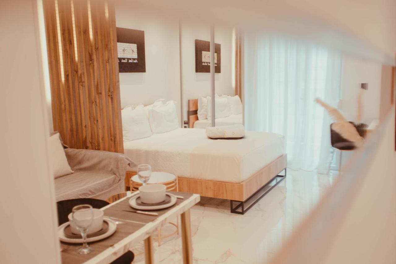 Aelia - Luxury Central Suite Dedeağaç Dış mekan fotoğraf